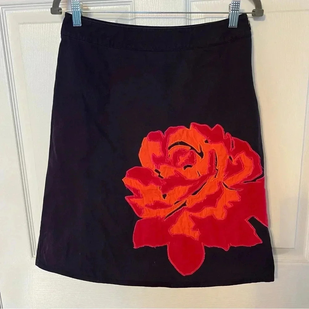 Boden Women’s Purple A Line Midi Skirt with Velvet Rose Appliqué US Size 6 GUC